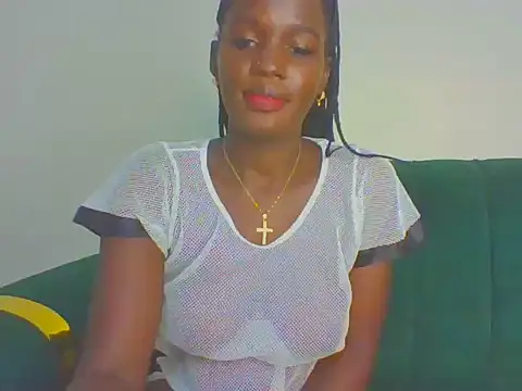 cutesmiling online show from May 12, 2026, 12:22 pm