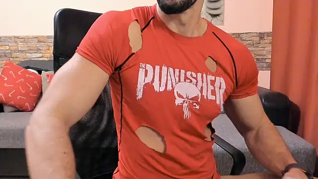 HotHunkTrainer online show from February 2, 2026, 9:08 am