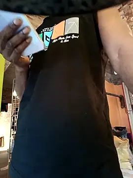 Snapshot of model_yesx chatting on April 12, 2026, 11:24 am model yesx online show from April 12, 2026, 11:24 am