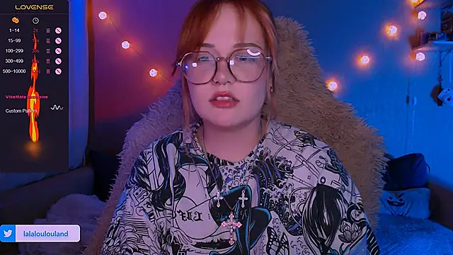 Snapshot of lala_loulou_land chatting on February 24, 2025, 9:20 pm lala loulou land online show from February 24, 2025, 9:20 pm