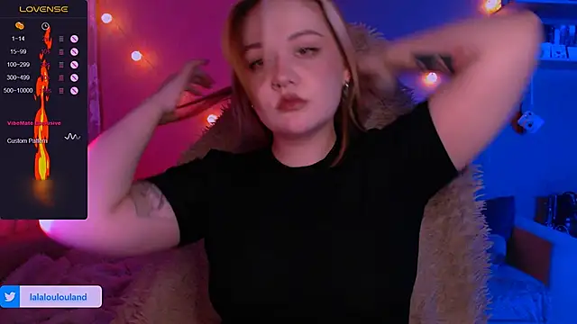 Snapshot of lala_loulou_land chatting on January 4, 2025, 6:40 pm lala loulou land online show from January 4, 2025, 6:40 pm