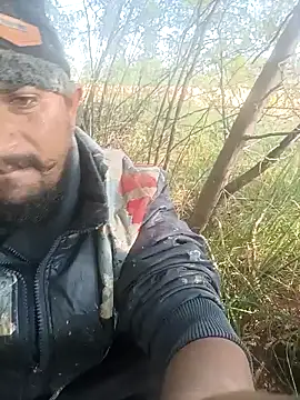 Snapshot of lovesuna chatting on January 1, 2025, 4:18 am lovesuna online show from January 1, 2025, 4:18 am