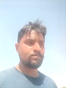 Snapshot of lovesuna chatting on February 15, 2025, 8:22 am lovesuna online show from February 15, 2025, 8:22 am