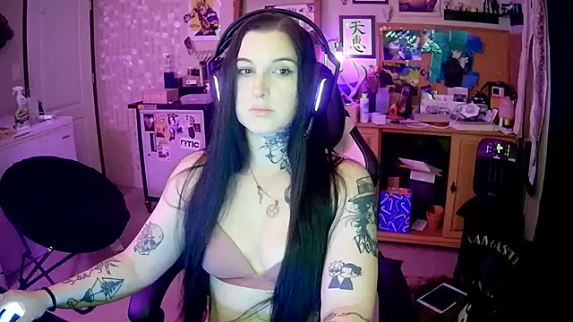ferocityflame online show from April 1, 2026, 3:08 am