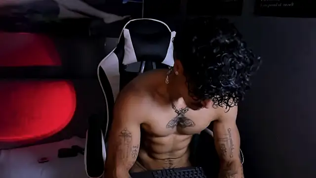 Thomas Fit1 online show from April 18, 2026, 5:54 am