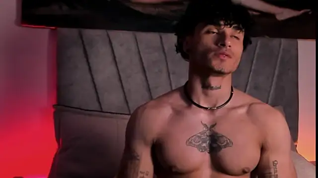 Thomas Fit1 online show from December 20, 2025, 2:36 am