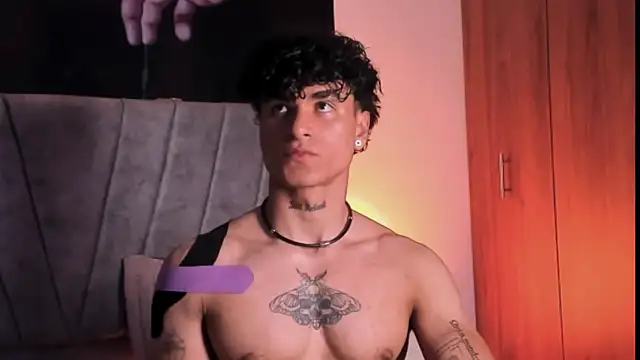 Thomas Fit1 online show from October 9, 2025, 5:52 am