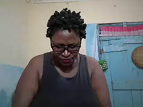 Snapshot of sexy_bigboobss chatting on May 6, 2026, 7:34 am sexy bigboobss online show from May 6, 2026, 7:34 am