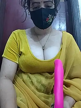Snapshot of Anjel_Sadia chatting on July 14, 2026, 12:32 am Anjel Sadia online show from July 14, 2026, 12:32 am