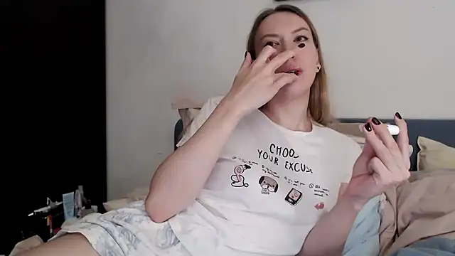 Snapshot of Scarlettford chatting on October 26, 2025, 5:13 pm Scarlettford online show from October 26, 2025, 5:13 pm