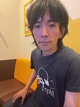 Snapshot of Katakuriko-Denpun chatting on May 27, 2026, 10:22 am Katakuriko-Denpun online show from May 27, 2026, 10:22 am
