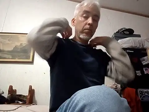 Snapshot of Xoc8_ chatting on November 1, 2025, 3:46 am Xoc8 online show from November 1, 2025, 3:46 am