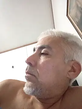 Snapshot of Xoc8_ chatting on November 2, 2025, 5:56 am Xoc8 online show from November 2, 2025, 5:56 am