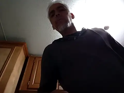 Snapshot of Xoc8_ chatting on November 15, 2025, 10:14 pm Xoc8 online show from November 15, 2025, 10:14 pm