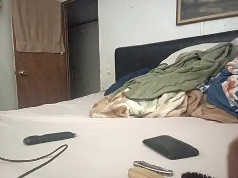 Snapshot of Xoc8_ chatting on December 5, 2025, 4:00 am Xoc8 online show from December 5, 2025, 4:00 am