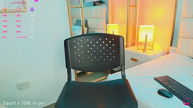 Snapshot of anahi_maite chatting on November 7, 2025, 8:13 pm anahi maite online show from November 7, 2025, 8:13 pm