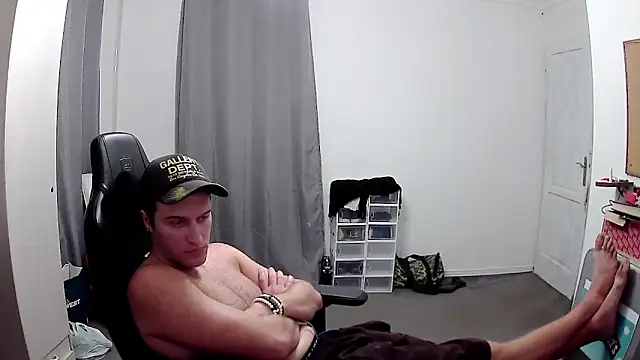 Snapshot of PKrisztian chatting on October 12, 2025, 6:31 pm PKrisztian online show from October 12, 2025, 6:31 pm