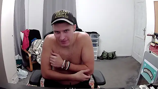 Snapshot of PKrisztian chatting on November 11, 2025, 11:20 pm PKrisztian online show from November 11, 2025, 11:20 pm