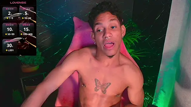 Snapshot of Palo_santo chatting on September 28, 2025, 4:52 am Palo santo online show from September 28, 2025, 4:52 am