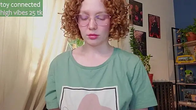 Snapshot of _lightmyfire chatting on February 28, 2025, 8:53 am  lightmyfire online show from February 28, 2025, 8:53 am