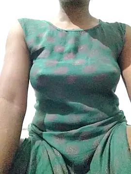 rituporna2004 online show from December 17, 2025, 2:16 am