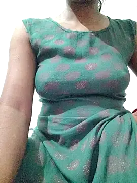 rituporna2004 online show from December 2, 2025, 2:08 pm