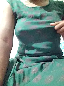 Snapshot of rituporna2004 chatting on February 9, 2026, 2:04 pm rituporna2004 online show from February 9, 2026, 2:04 pm