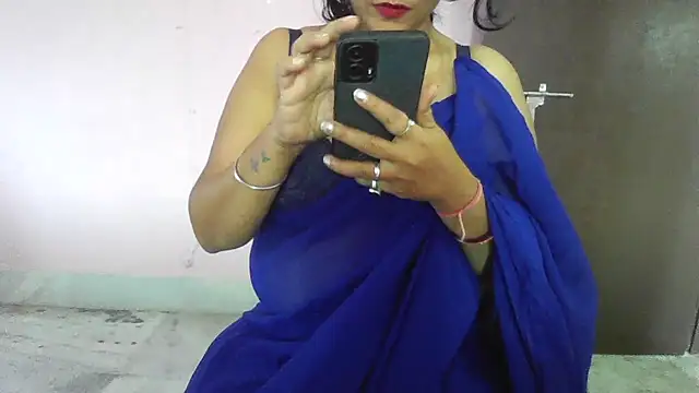 Snapshot of my-laila chatting on October 17, 2025, 7:22 am my-laila online show from October 17, 2025, 7:22 am