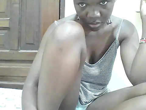 Ebony Sweetcandy online show from April 18, 2026, 7:58 pm