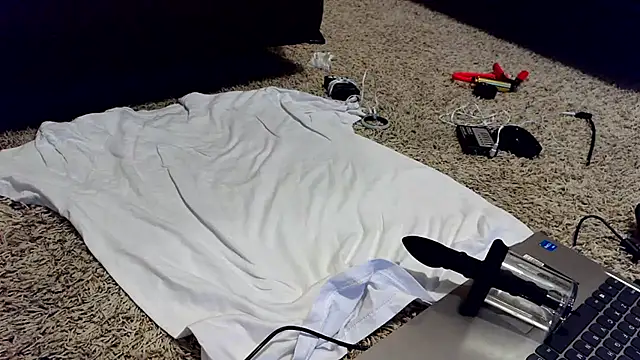 Snapshot of femgui69 chatting on November 5, 2025, 9:29 pm femgui69 online show from November 5, 2025, 9:29 pm