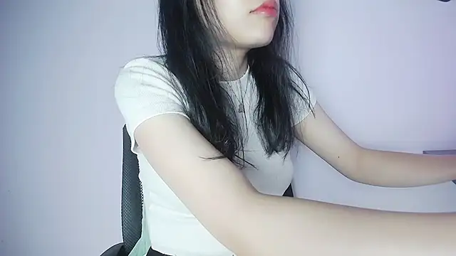 Snapshot of Baenee chatting on February 19, 2025, 2:11 pm Baenee online show from February 19, 2025, 2:11 pm