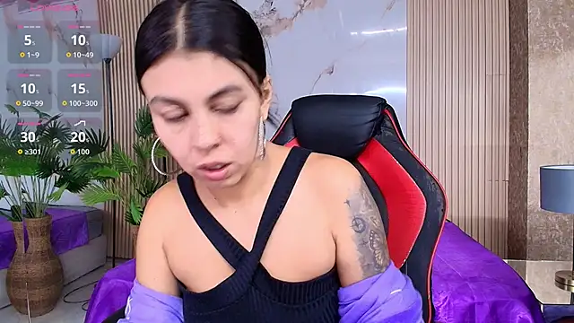 Snapshot of Juliet_Nasty chatting on December 1, 2025, 1:01 pm Juliet Nasty online show from December 1, 2025, 1:01 pm