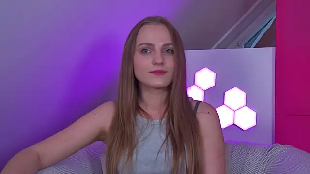 MelissaMelrey online show from May 11, 2026, 5:32 pm