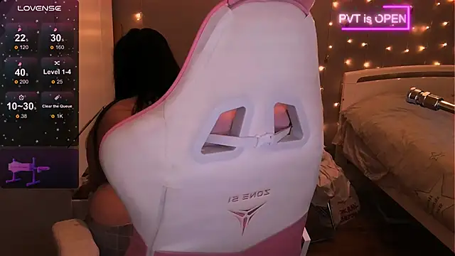 Snapshot of og_maddison chatting on February 24, 2025, 2:04 pm og maddison online show from February 24, 2025, 2:04 pm