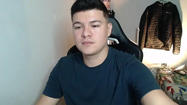 Snapshot of Plug_Control chatting on February 27, 2026, 3:51 am Plug Control online show from February 27, 2026, 3:51 am