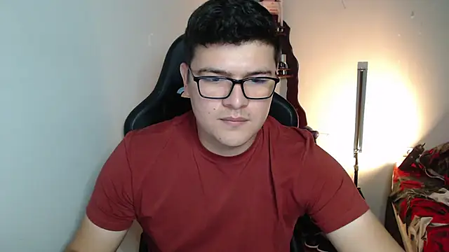 Snapshot of Plug_Control chatting on February 21, 2026, 12:34 am Plug Control online show from February 21, 2026, 12:34 am