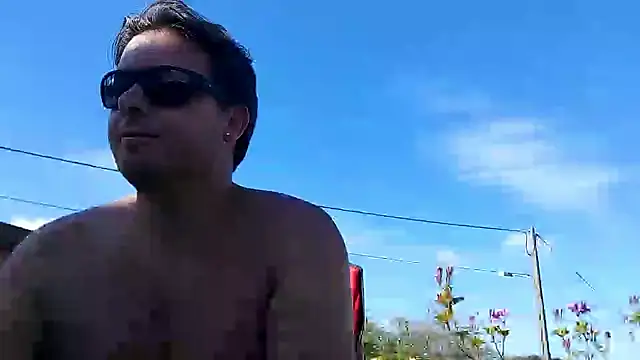 Snapshot of Jose_HotLatino chatting on June 9, 2026, 4:30 pm Jose HotLatino online show from June 9, 2026, 4:30 pm