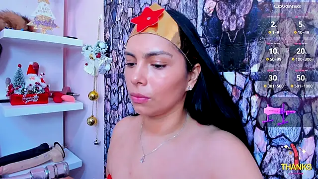 Snapshot of evelinn_belen chatting on December 4, 2025, 12:37 pm evelinn belen online show from December 4, 2025, 12:37 pm