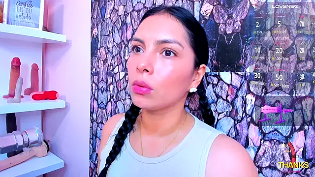 Snapshot of evelinn_belen chatting on November 12, 2025, 1:15 pm evelinn belen online show from November 12, 2025, 1:15 pm