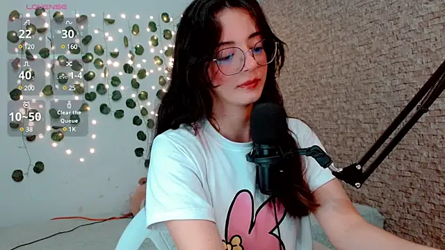 emma unu online show from January 14, 2025, 2:50 am