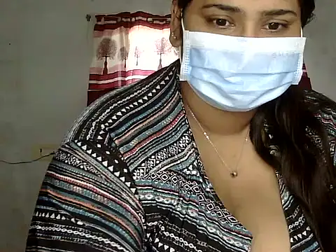 cutelady65 online show from September 21, 2025, 9:36 am