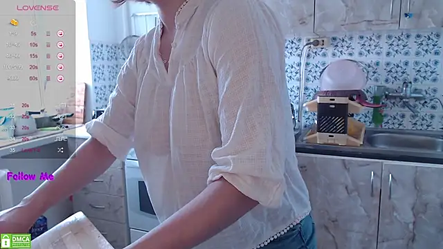 VerySweetKate111 online show from February 20, 2026, 11:34 am