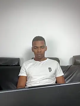 Snapshot of Lonelyfetishguy chatting on September 30, 2025, 9:10 pm Lonelyfetishguy online show from September 30, 2025, 9:10 pm