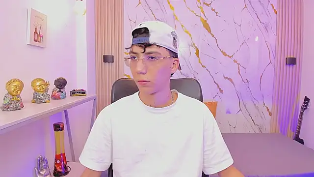 Nikolay Gregori online show from February 1, 2026, 4:11 am