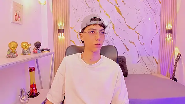 Nikolay Gregori online show from February 13, 2026, 4:12 am