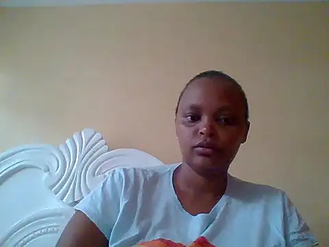 Sexxy-Shie online show from October 8, 2025, 6:15 am