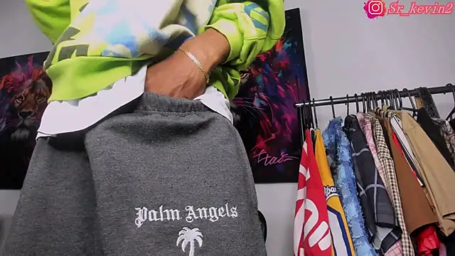 Snapshot of Pantera_black_21 chatting on October 31, 2025, 9:06 am Pantera black 21 online show from October 31, 2025, 9:06 am