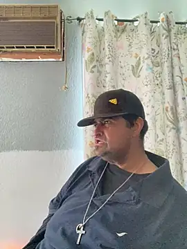 Miguel16i online show from March 18, 2025, 6:28 pm