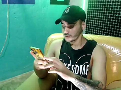 Snapshot of xxxxhotxoxo chatting on December 20, 2024, 5:57 am xxxxhotxoxo online show from December 20, 2024, 5:57 am