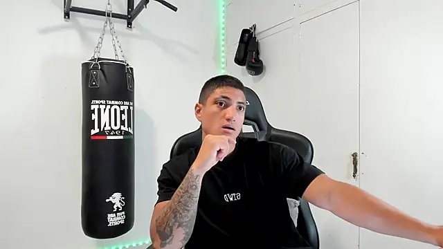 dan01  online show from July 17, 2026, 7:27 am